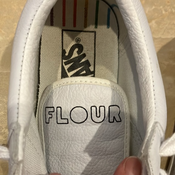 🌈VANS FLOUR SHOP Sneakers❤️ - Picture 9 of 10